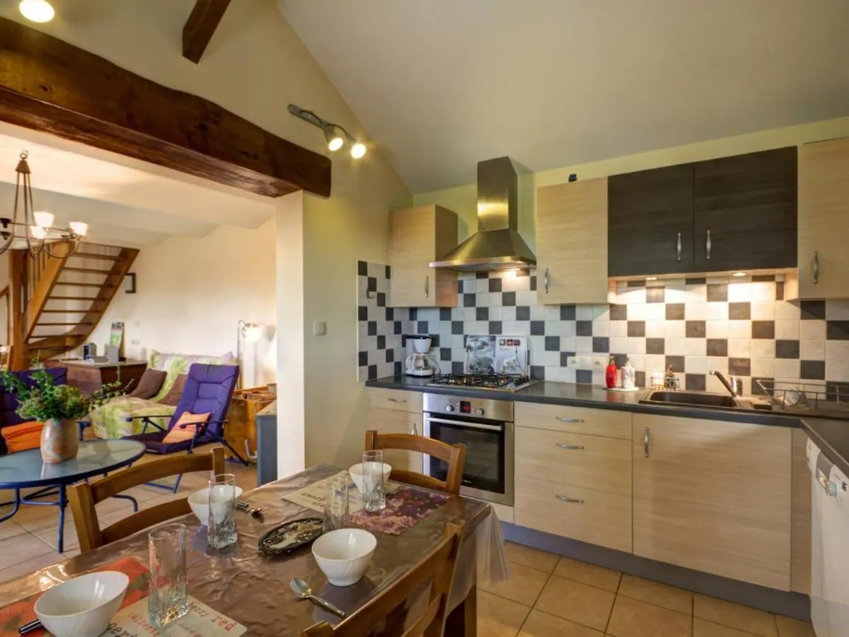 Holiday home Gite Cosy Avec Poele, Terrasse Et Jardin Prive A Saint-Forgeux-Lespinasse - Fr-1-496-37